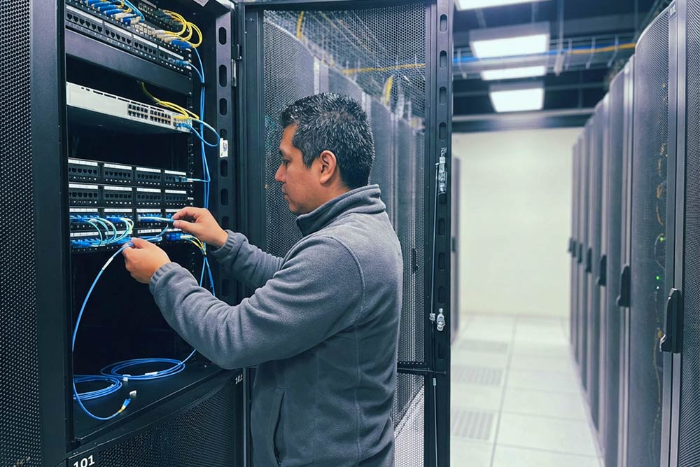 data center managed services